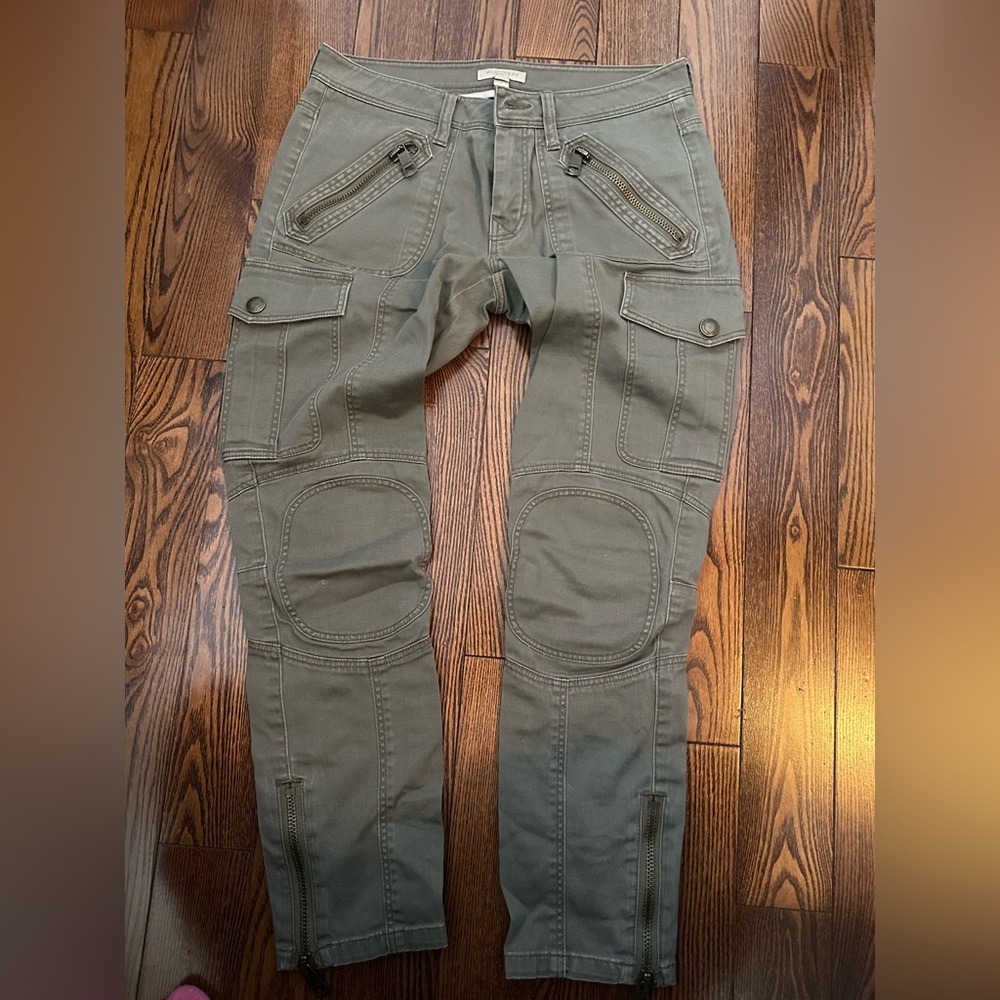 Burberry Brit women Khaki Cargo Pants 👖